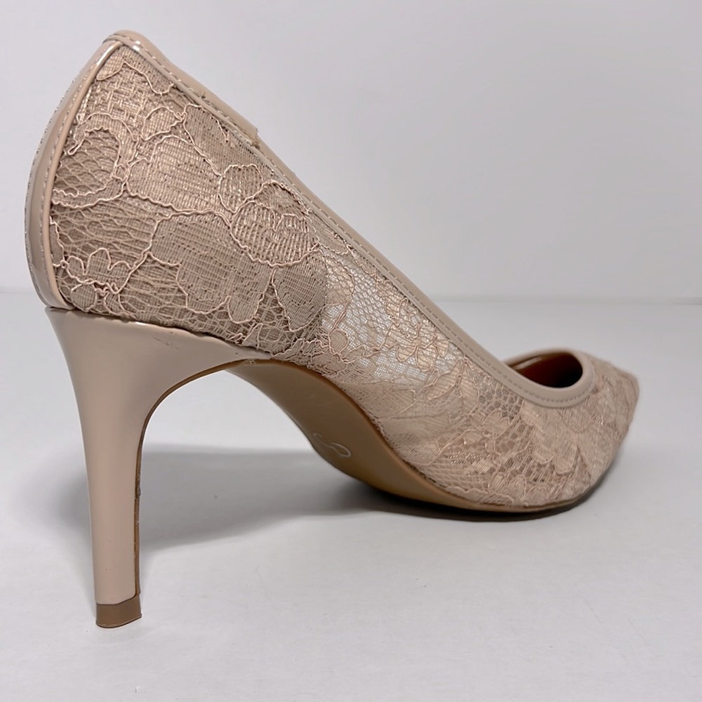 CP || Sadie W - Nude Embroidered Design Pumps. Sz. 9W